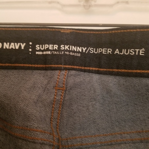 Old Navy plus size skinny jeans - Picture 4 of 4